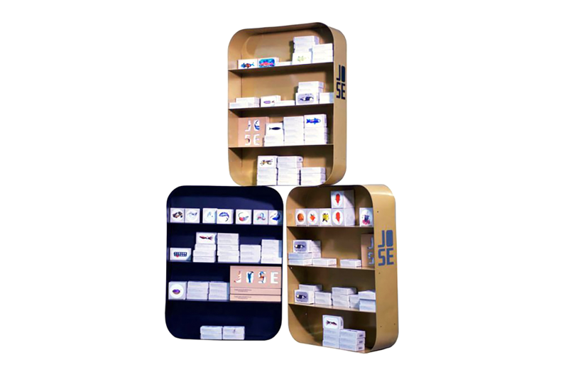 Canned food display case